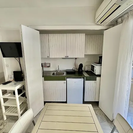 Branly 3, By Welcome To * 戛纳